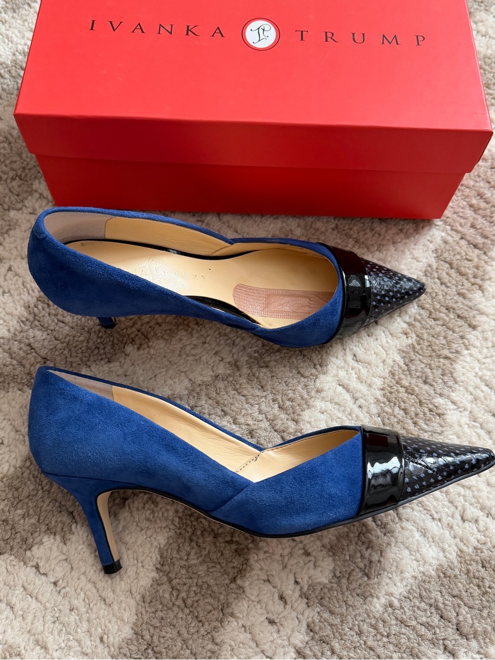 Ivanka Trump Blue Suede Pumps with Black Patent Pointed Toe size 7.5M